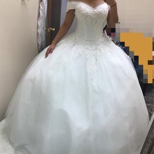 beautiful wedding dress ( vestido de novia👰🏻)